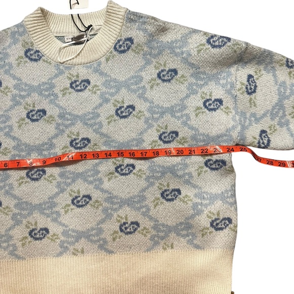 Sincerely Jules Bow Floral Oversized Sweater size Medium New - Picture 5 of 7